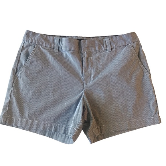 Tommy Hilfiger black/white seersucker shorts casual size 12 - Picture 1 of 8